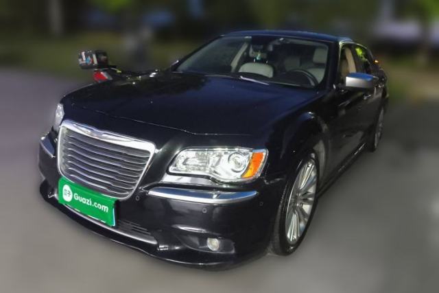 Used Chrysler 300C 2014 3.0L Excellence Edition