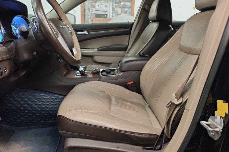 Used Chrysler 300C 2014 3.0L Excellence Edition Left Front Seat