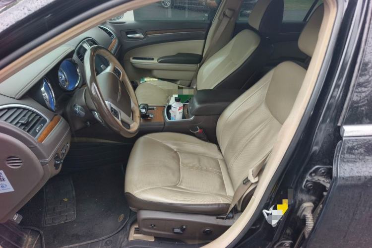 Used Chrysler 300C 2014 3.0L Excellence Edition Left Front Seat