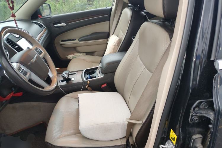 Used Chrysler 300C 2014 3.0L Excellence Edition Left Front Seat