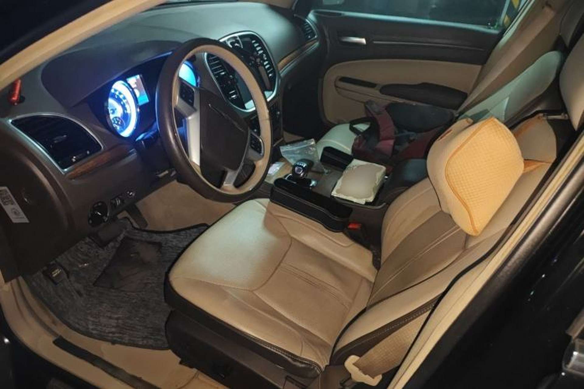 Used Chrysler 300C 2014 3.0L Excellence Edition Left Front Seat