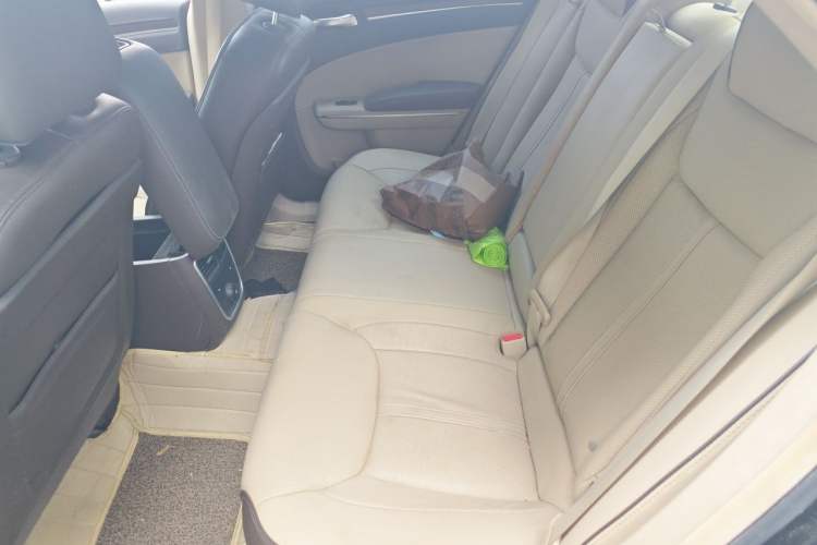 Used Chrysler 300C 2014 3.0L Excellence Edition Left Rear Seat