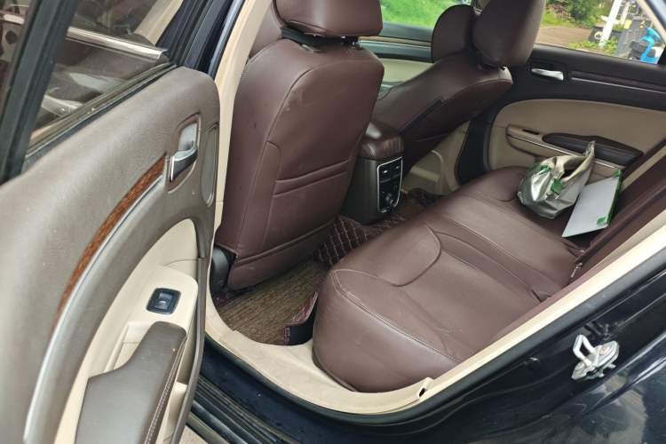 Used Chrysler 300C 2014 3.0L Excellence Edition Left Rear Seat