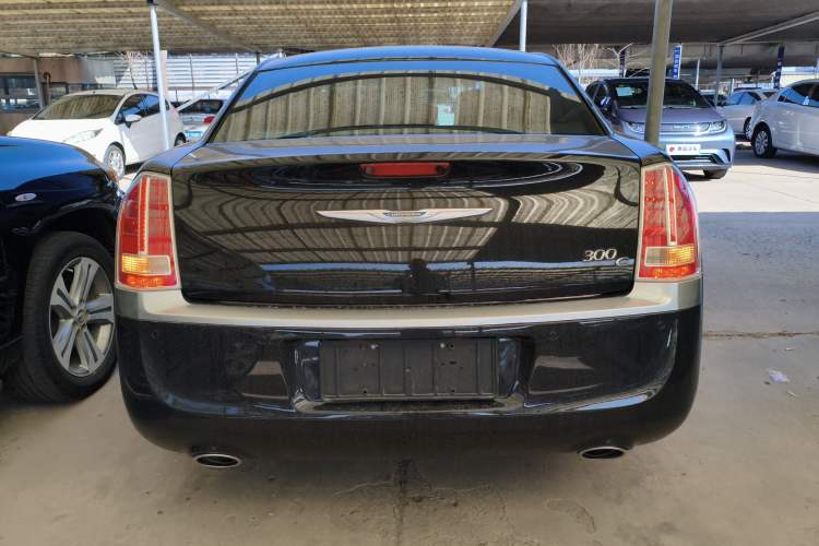 Used Chrysler 300C 2014 3.0L Excellence Edition Rear
