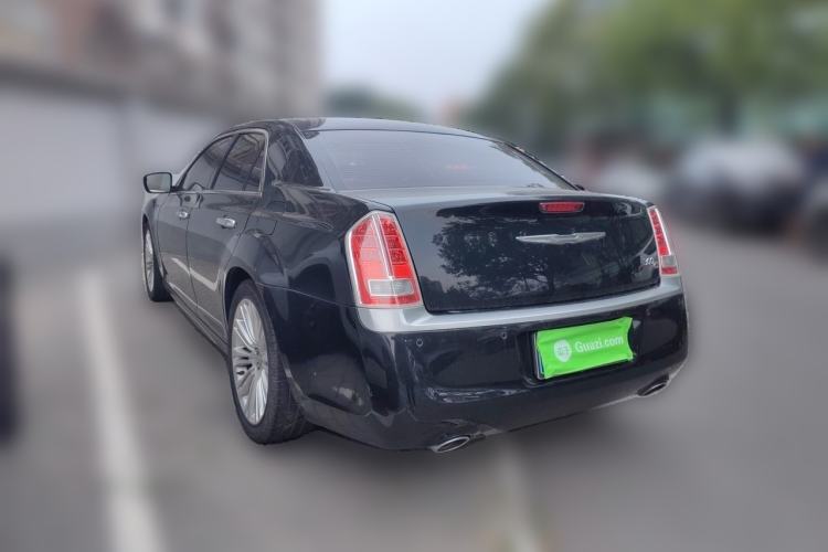 Used Chrysler 300C 2014 3.0L Excellence Edition Rear Left 45 Deg