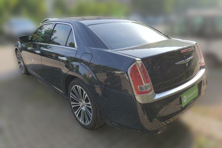 Used Chrysler 300C 2014 3.0L Excellence Edition Rear Left 45 Deg