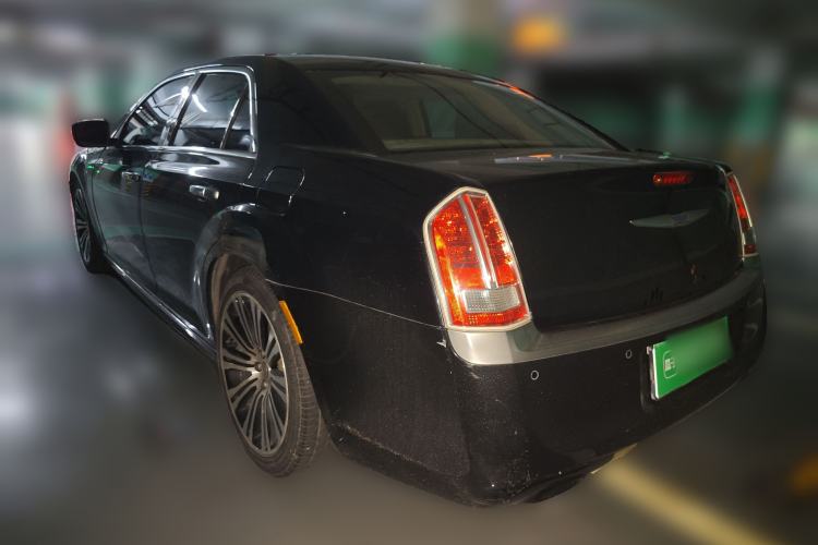 Used Chrysler 300C 2014 3.0L Excellence Edition Rear Left 45 Deg