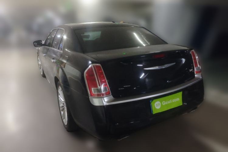 Used Chrysler 300C 2014 3.0L Excellence Edition Rear Left 45 Deg