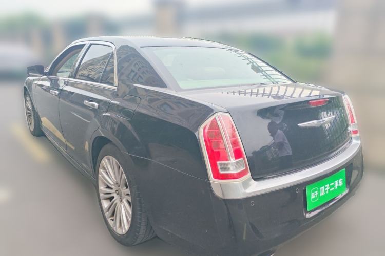 Used Chrysler 300C 2014 3.0L Excellence Edition Rear Left 45 Deg