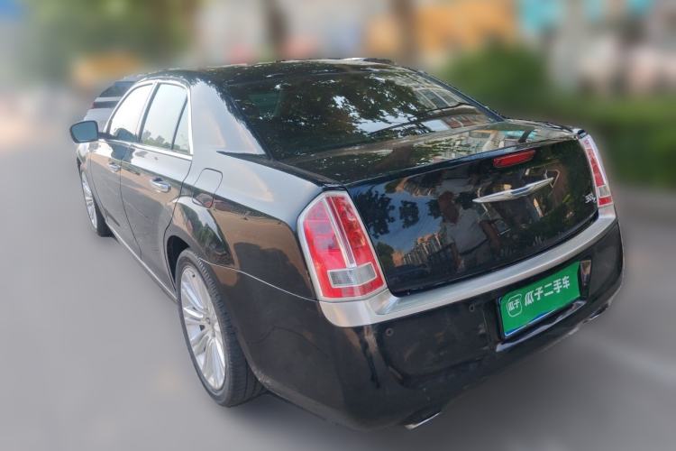 Used Chrysler 300C 2014 3.0L Excellence Edition Rear Left 45 Deg