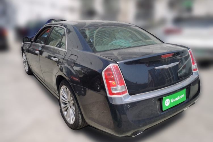Used Chrysler 300C 2014 3.0L Excellence Edition Rear Left 45 Deg