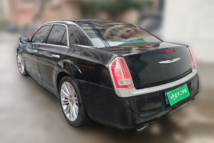 Used Chrysler 300C 2014 3.0L Excellence Edition Rear Left 45 Deg