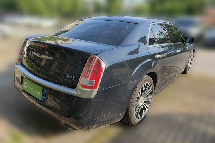 Used Chrysler 300C 2014 3.0L Excellence Edition Rear Right 45 Deg