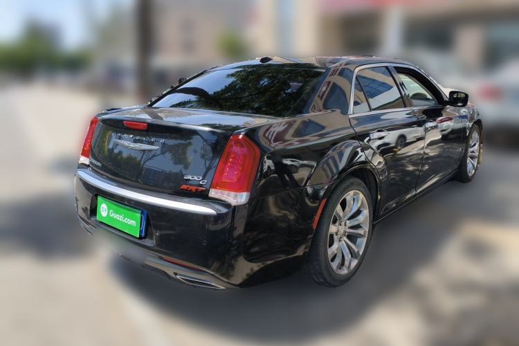 Used Chrysler 300C 2014 3.0L Excellence Edition Rear Right 45 Deg