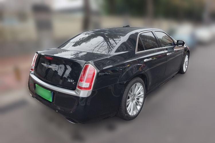 Used Chrysler 300C 2014 3.0L Excellence Edition Rear Right 45 Deg