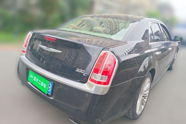 Used Chrysler 300C 2014 3.0L Excellence Edition Rear Right 45 Deg