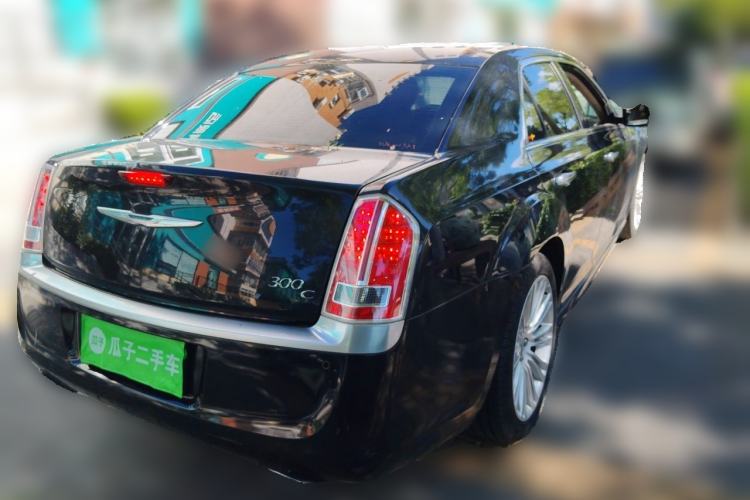Used Chrysler 300C 2014 3.0L Excellence Edition Rear Right 45 Deg