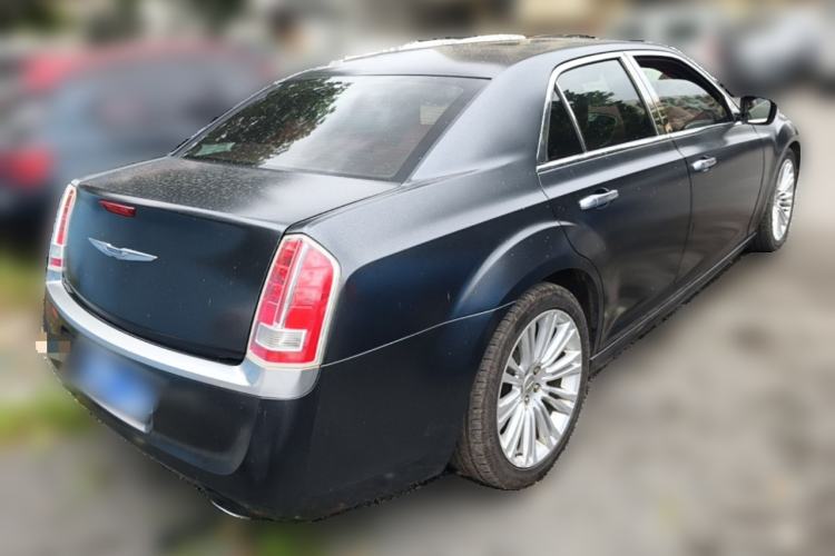 Used Chrysler 300C 2014 3.0L Excellence Edition Rear Right 45 Deg
