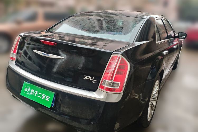 Used Chrysler 300C 2014 3.0L Excellence Edition Rear Right 45 Deg