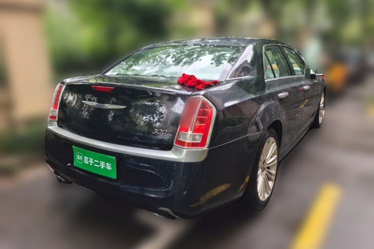 Used Chrysler 300C 2014 3.0L Excellence Edition Rear Right 45 Deg
