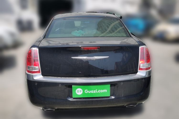 Used Chrysler 300C 2014 3.0L Excellence Edition Rear