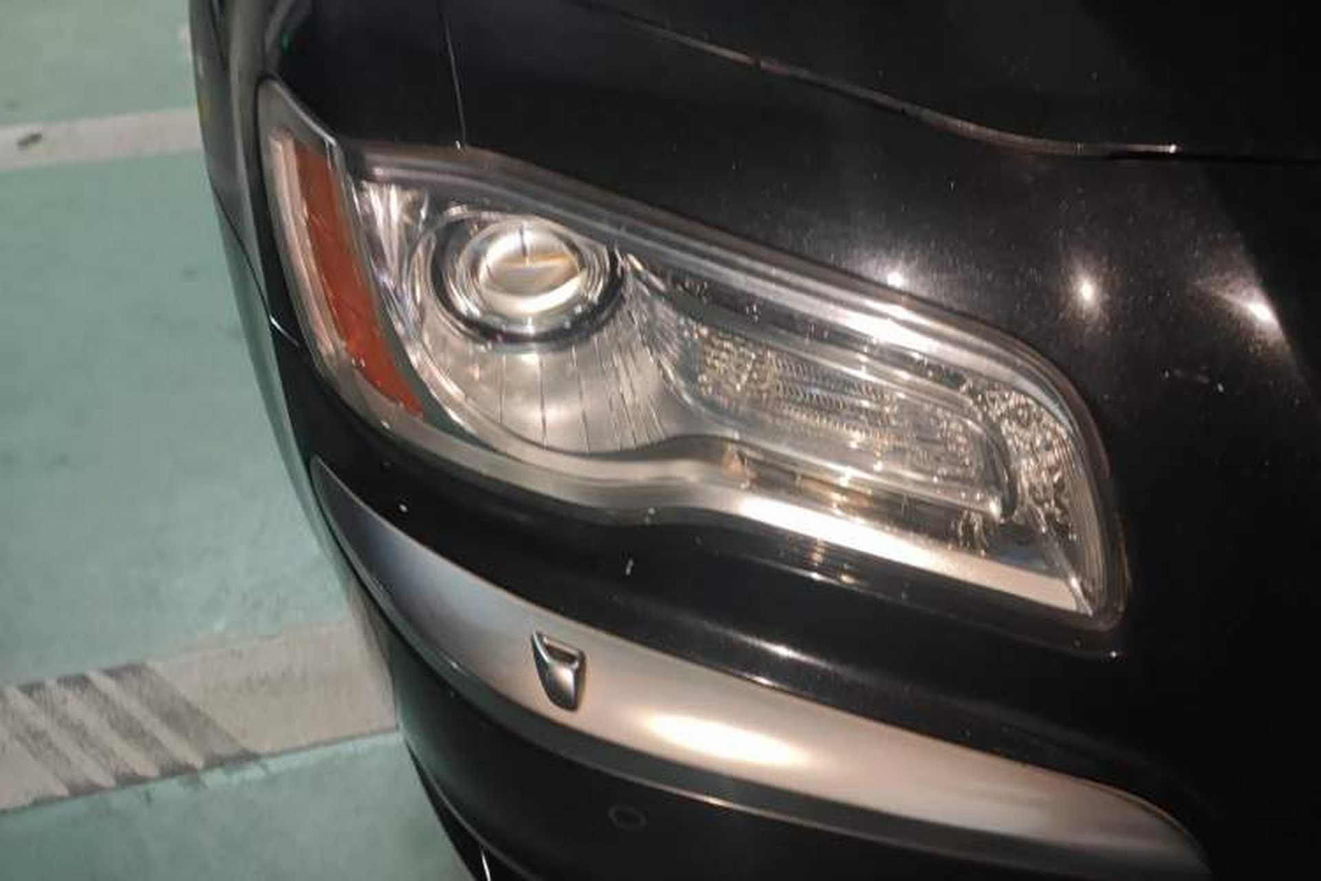 Used Chrysler 300C 2014 3.0L Excellence Edition Right Front Headlight