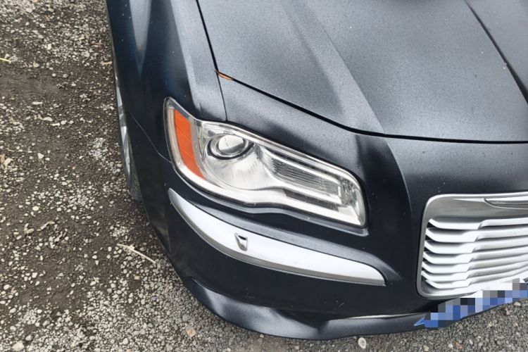 Used Chrysler 300C 2014 3.0L Excellence Edition Right Front Headlight