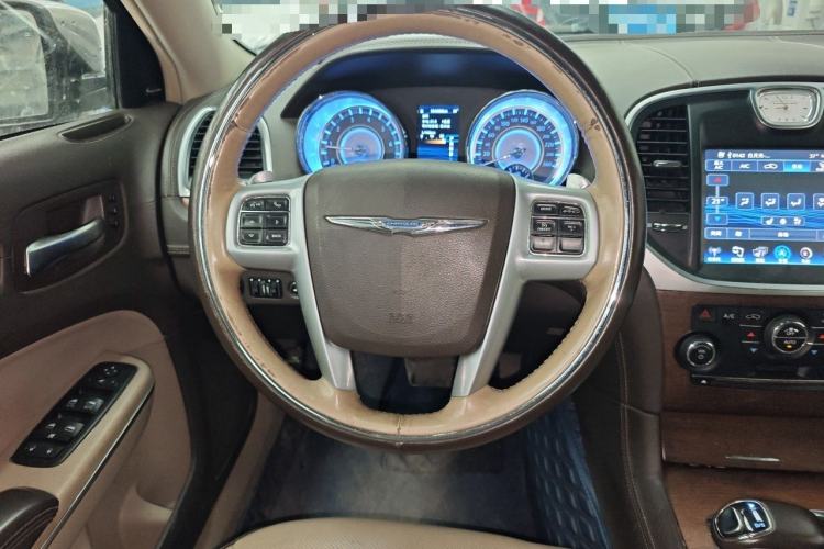 Used Chrysler 300C 2014 3.0L Excellence Edition Steering Wheel