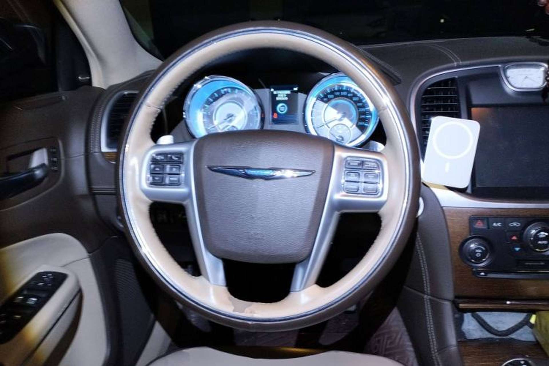 Used Chrysler 300C 2014 3.0L Excellence Edition Steering Wheel