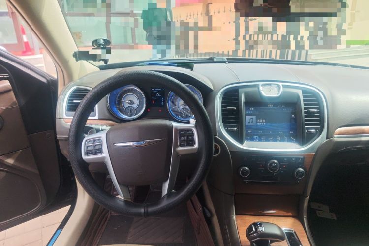 Used Chrysler 300C 2014 3.0L Excellence Edition Steering Wheel