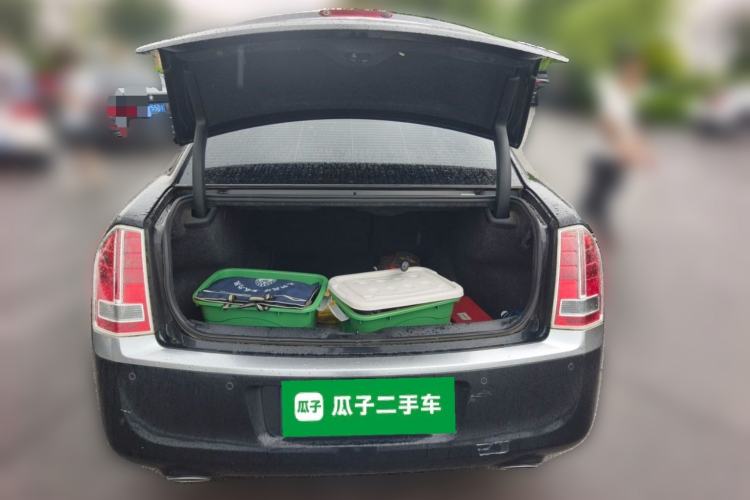 Used Chrysler 300C 2014 3.0L Excellence Edition Trunk