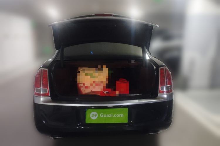 Used Chrysler 300C 2014 3.0L Excellence Edition Trunk