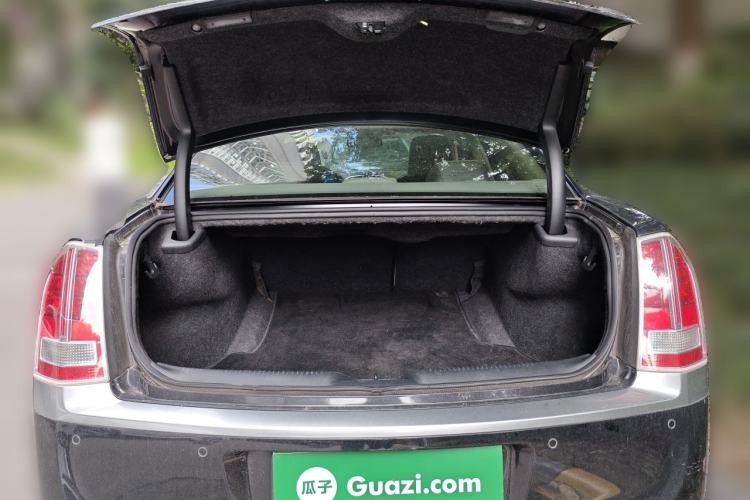 Used Chrysler 300C 2014 3.0L Excellence Edition Trunk