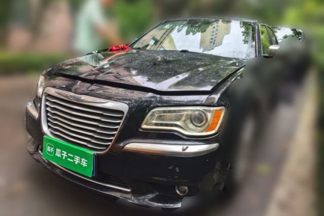 Used Chrysler 300C 2014 3.0L Excellence Edition