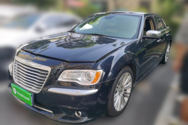 Used Chrysler 300C 2014 3.0L Excellence Edition Guazi used car, China used car export, Used car for sale, Used cars, Cheapest cars for sale