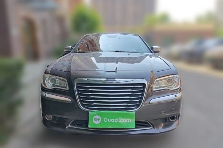 Used Chrysler 300C 2014 3.0L Excellence Edition Front