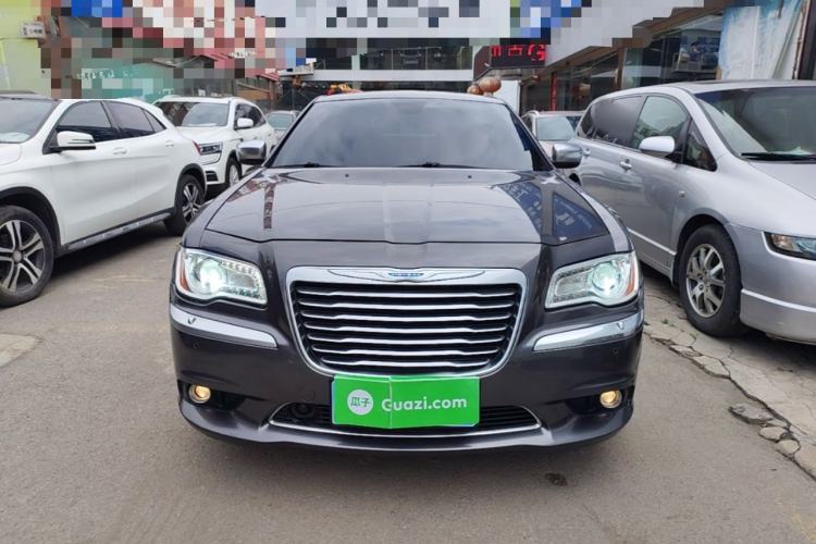 Used Chrysler 300C 2014 3.0L Excellence Edition Front