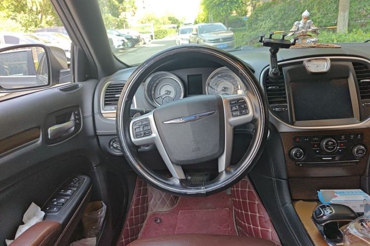 Used Chrysler 300C 2014 3.0L Excellence Edition Steering Wheel