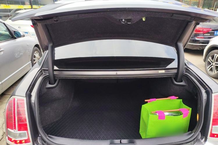 Used Chrysler 300C 2014 3.0L Excellence Edition Trunk