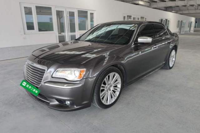 Used Chrysler 300C 2014 3.0L Excellence Edition