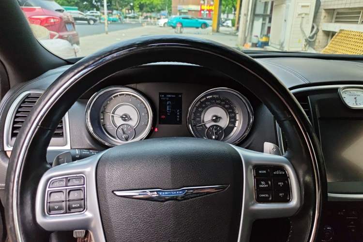 Used Chrysler 300C 2014 3.0L Excellence Edition Instrument Cluster
