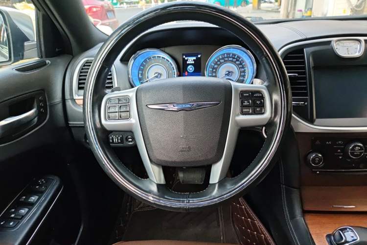 Used Chrysler 300C 2014 3.0L Excellence Edition Steering Wheel