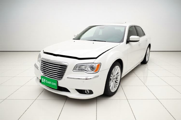 Gebrauchter Chrysler 300C 2014 3.0L Excellence Edition Guazi used car, China used car export, Used car for sale, Used  cars, Cheapest cars for sale