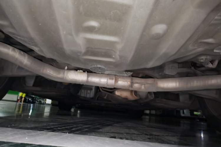 Used Chrysler 300C 2014 3.0L Excellence Edition Chassis Rear