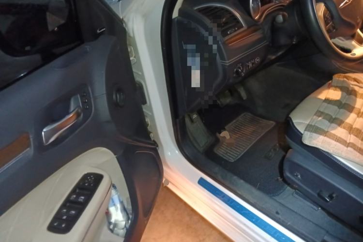 Used Chrysler 300C 2014 3.0L Excellence Edition Driver Seat