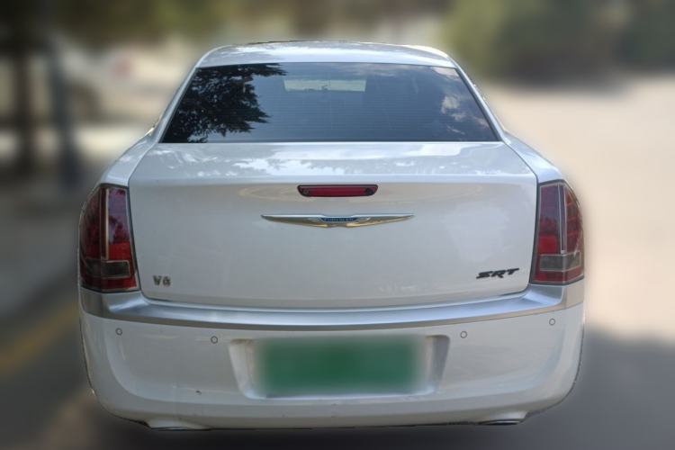 Used Chrysler 300C 2014 3.0L Excellence Edition Exterior 4