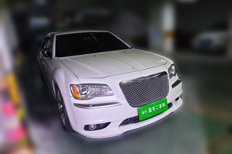 Used Chrysler 300C 2014 3.0L Excellence Edition Front Right 45 Deg