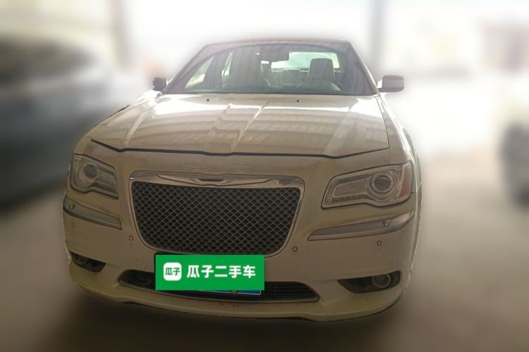 Used Chrysler 300C 2014 3.0L Excellence Edition Front