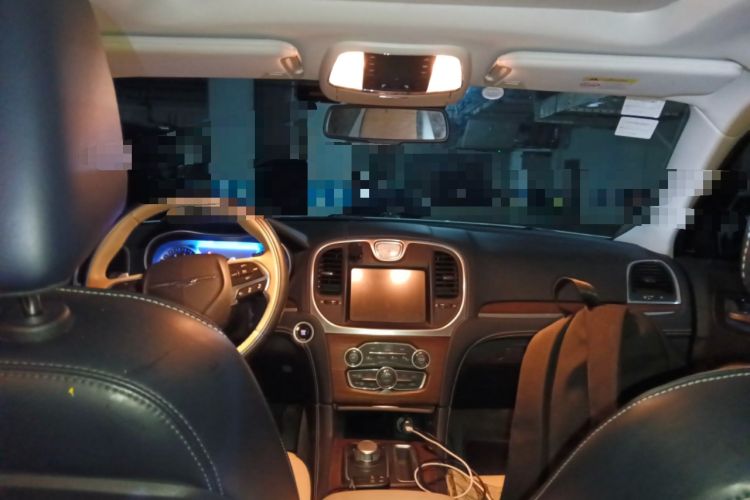 Used Chrysler 300C 2014 3.0L Excellence Edition Headliner
