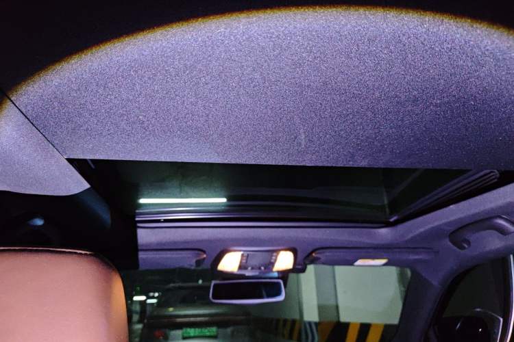 Used Chrysler 300C 2014 3.0L Excellence Edition Headliner